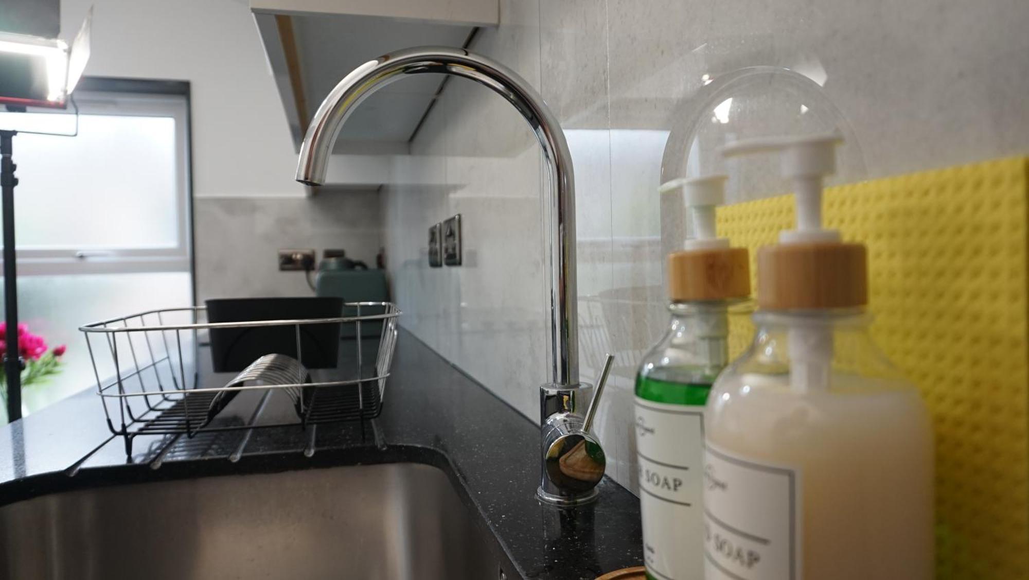 Beautiful London Home Sleeps 6, 2 Minutes To Metro Ngoại thất bức ảnh