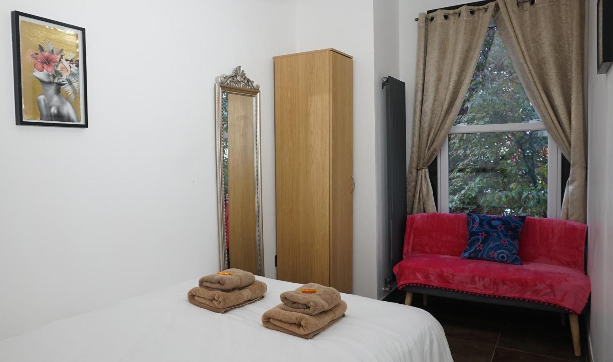 Beautiful London Home Sleeps 6, 2 Minutes To Metro Ngoại thất bức ảnh