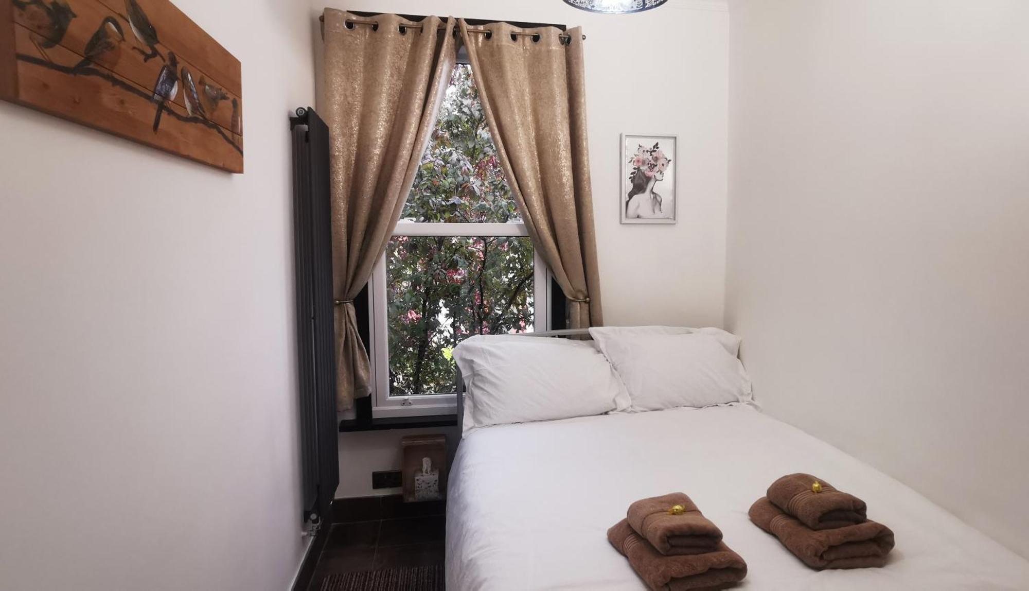 Beautiful London Home Sleeps 6, 2 Minutes To Metro Ngoại thất bức ảnh