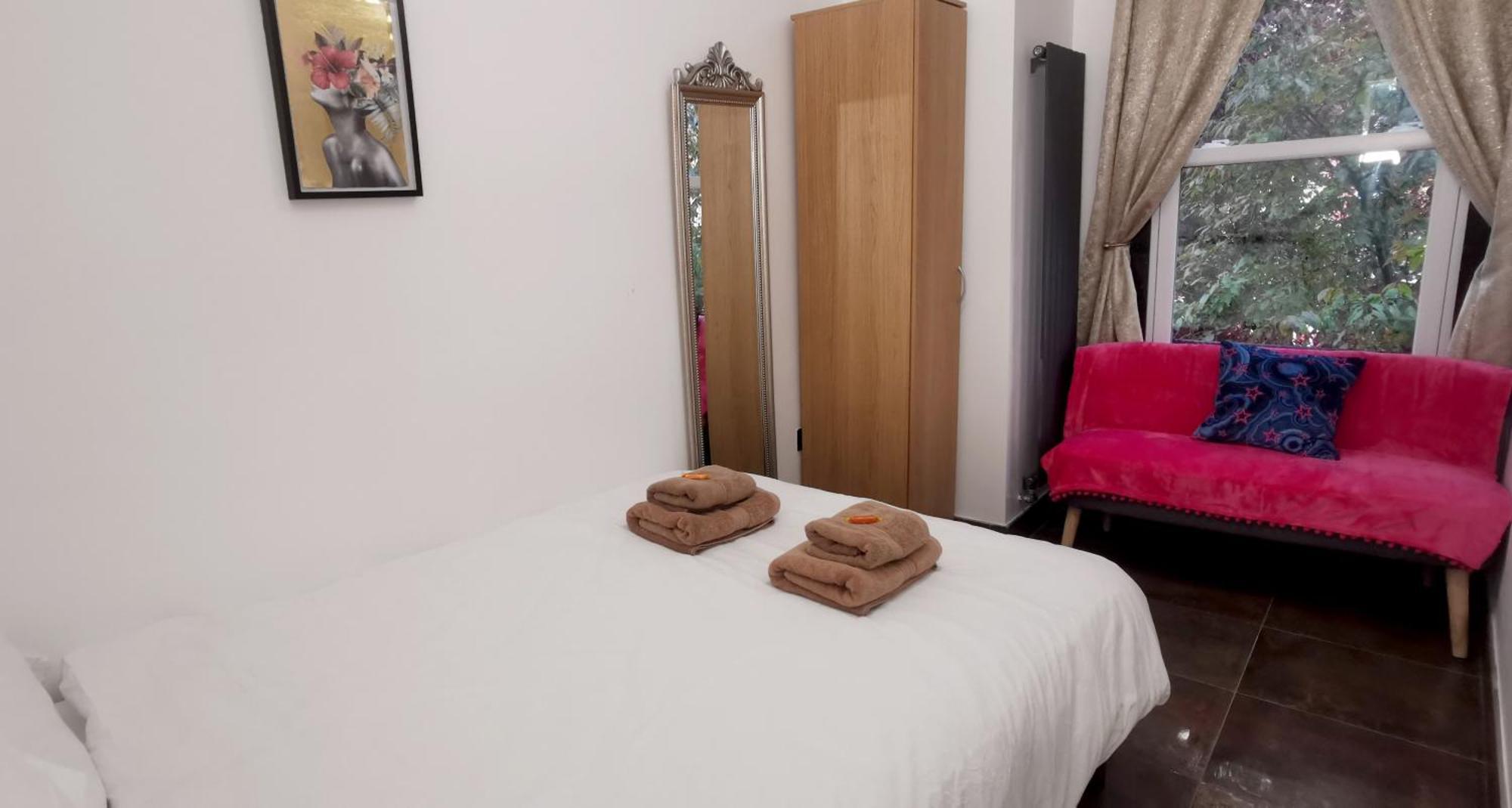 Beautiful London Home Sleeps 6, 2 Minutes To Metro Ngoại thất bức ảnh